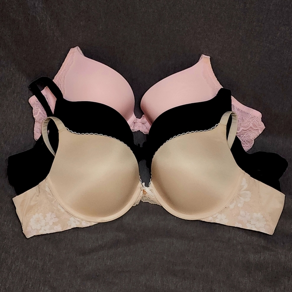 Victoria's Secret Bras (set of 3) Size 34D LIKE NEW